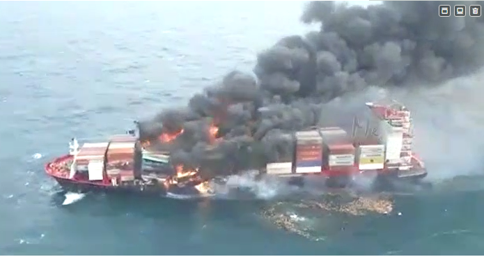 烧了5天，这艘集装箱船突然大爆炸！