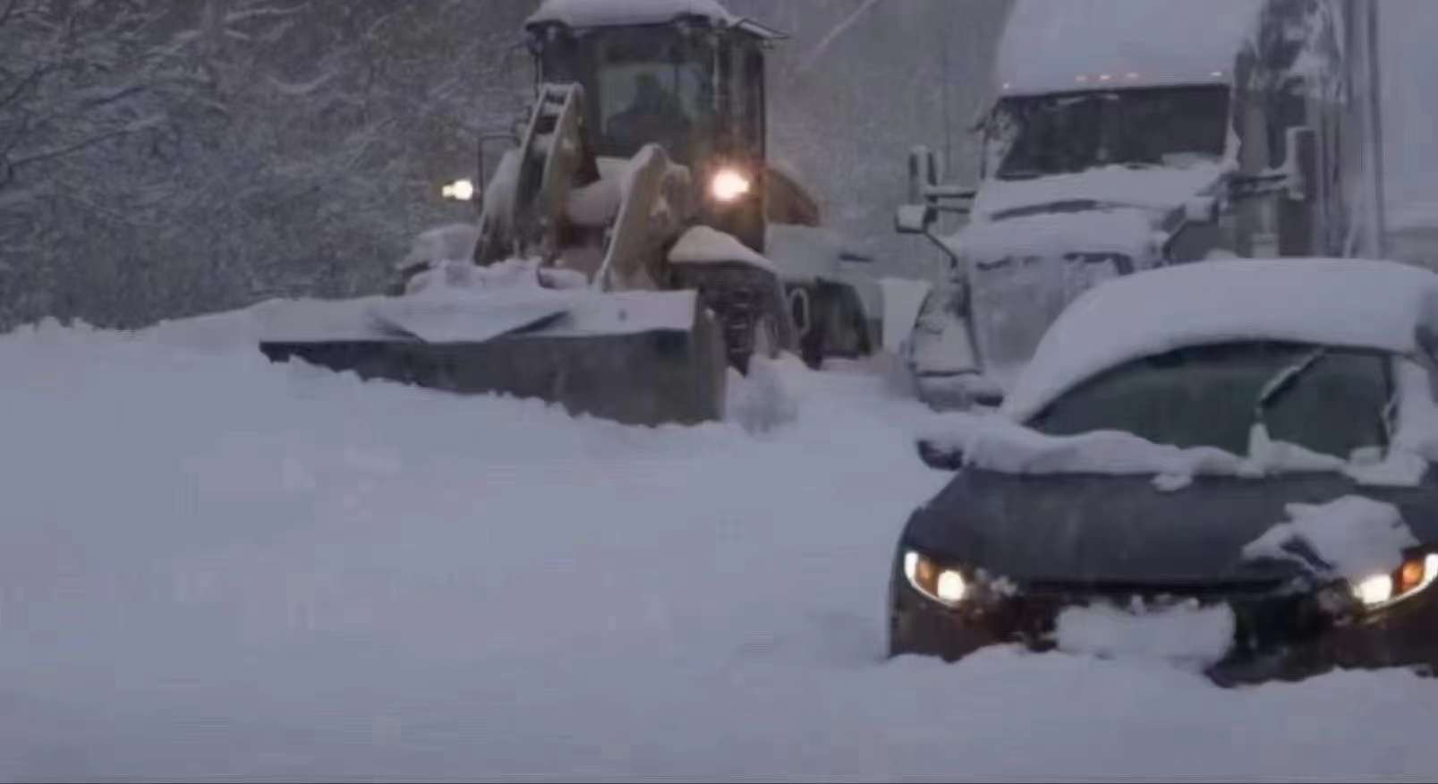 Gigantische Schneemauer rollt an: Heftiger Blizzard erwischt USA - n-tv.de