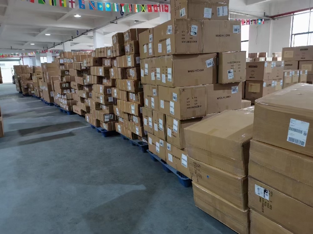 亚马逊FBA打托标准，纸箱能超出托盘吗？